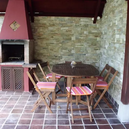 La Casa Azul Con Piscina Holiday home Miengo