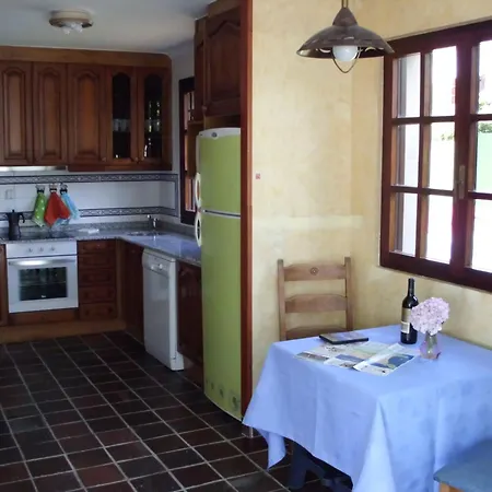 La Casa Azul Con Piscina Miengo